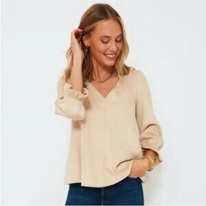 XS Tuckernuck Cream V-Neck Easton Blouse